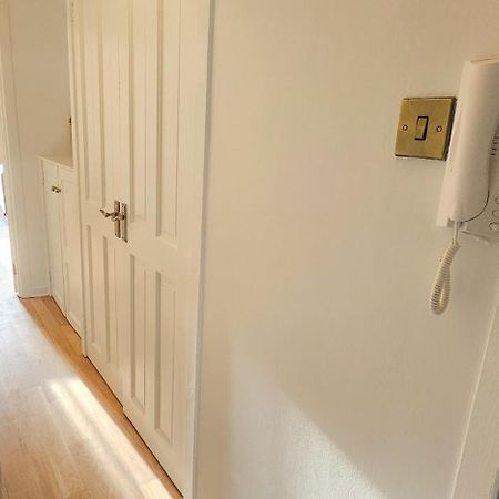 Royal Mile - Bright 2 Bedroom Apartment EDI Eksteriør bilde