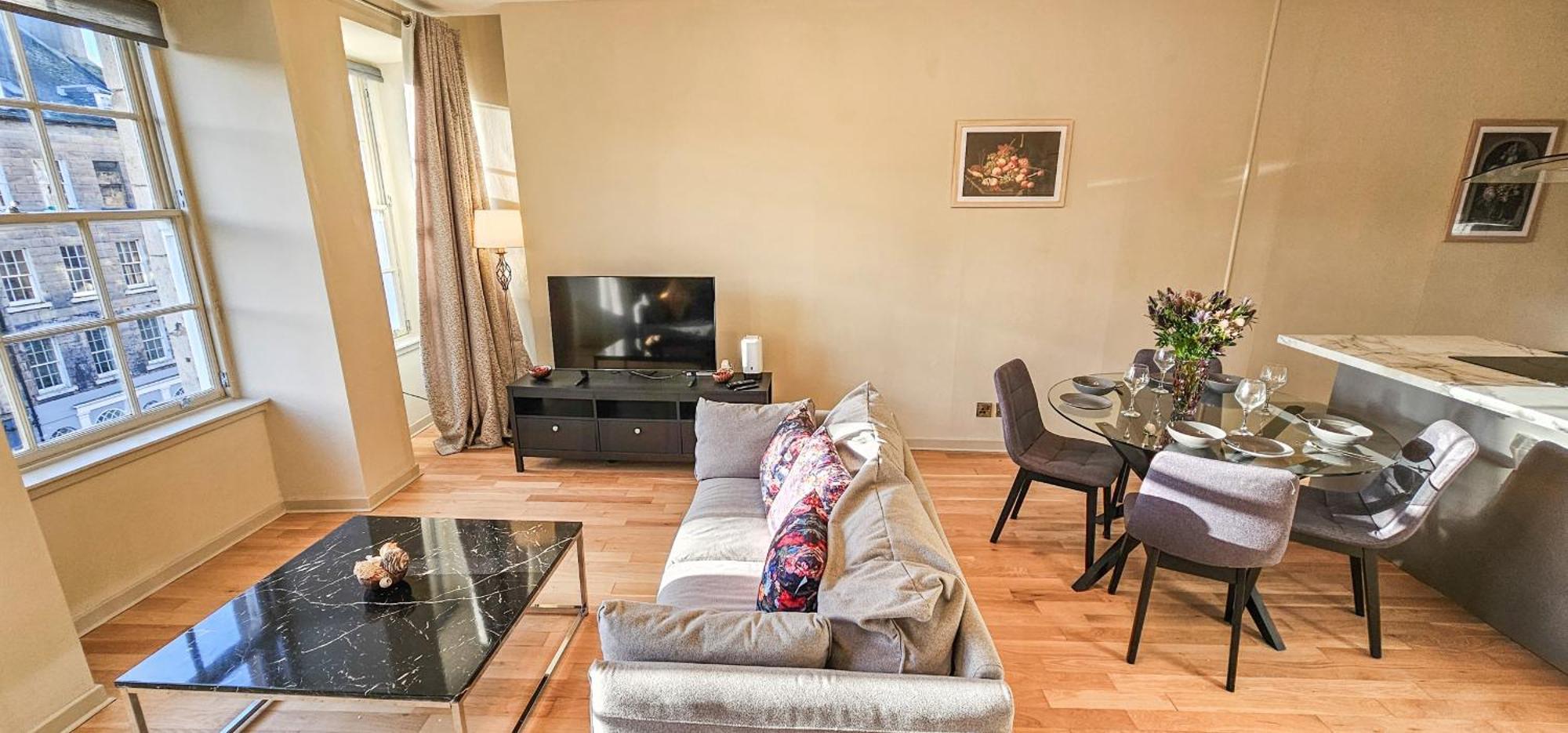 Royal Mile - Bright 2 Bedroom Apartment EDI Eksteriør bilde