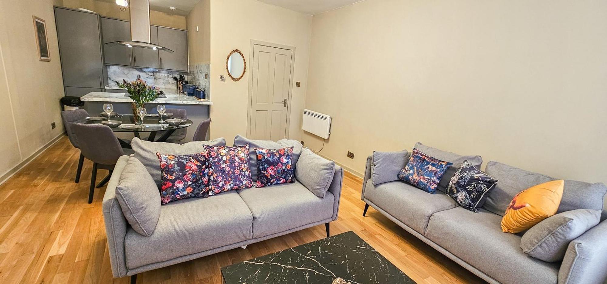 Royal Mile - Bright 2 Bedroom Apartment EDI Eksteriør bilde